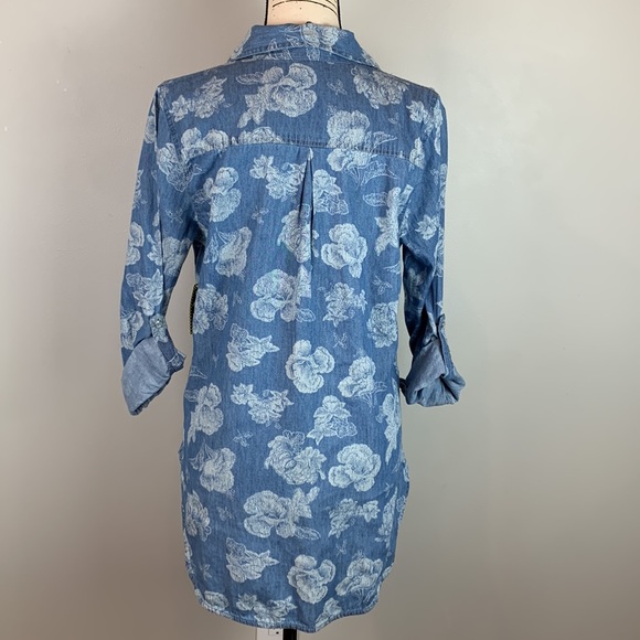 Taxi Floral Print Button Front Chambray Shirt - Picture 6 of 8